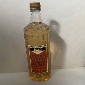 New Starbucks Cinnamon Dolce Syrup in Clear Bottle